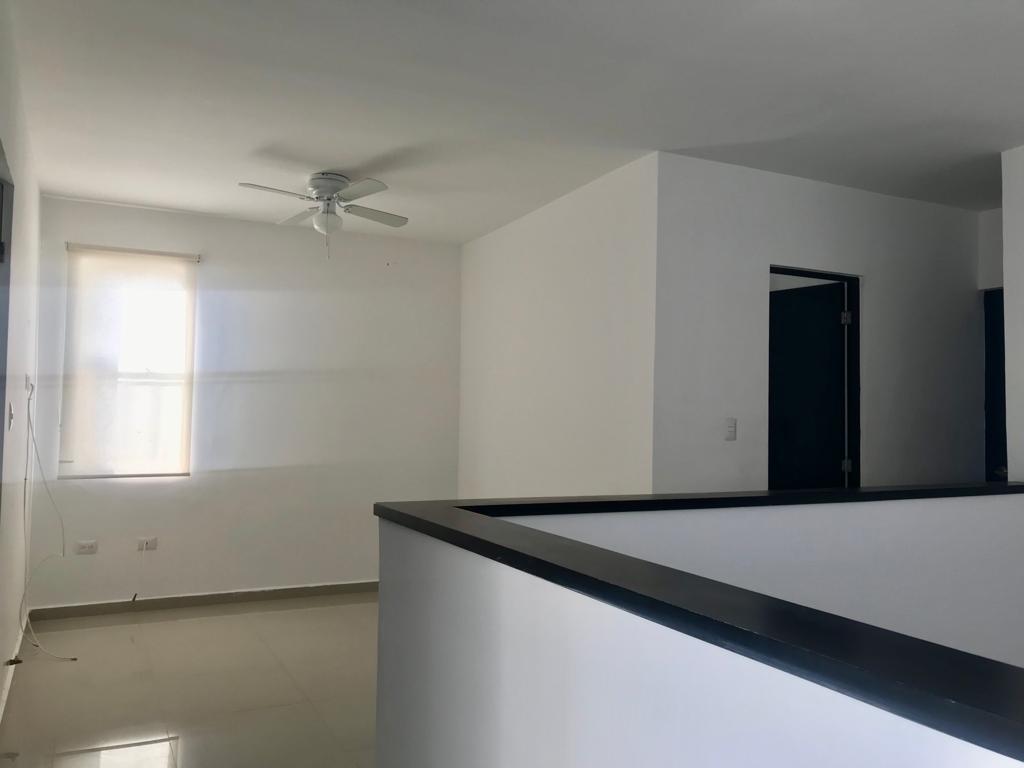 CASA EN VENTA AL NORTE SALTILLO FRACCIONAMIENTO PRIVADO LENNA