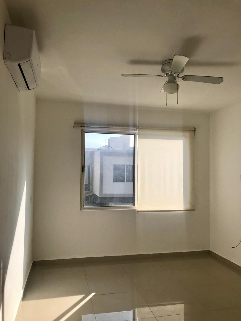 CASA EN VENTA AL NORTE SALTILLO FRACCIONAMIENTO PRIVADO LENNA