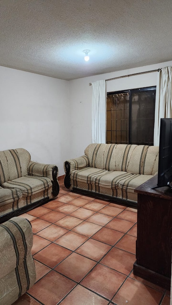 CASA EN RENTA EN RAMOS ARIZPE EN COLONIA LOMAS DEL VALLE