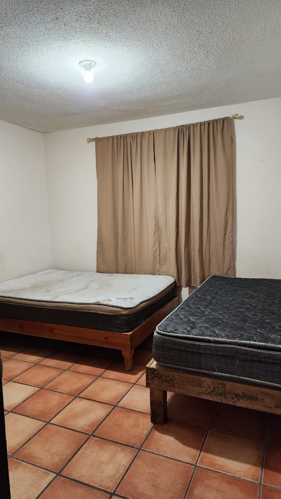 CASA EN RENTA EN RAMOS ARIZPE EN COLONIA LOMAS DEL VALLE