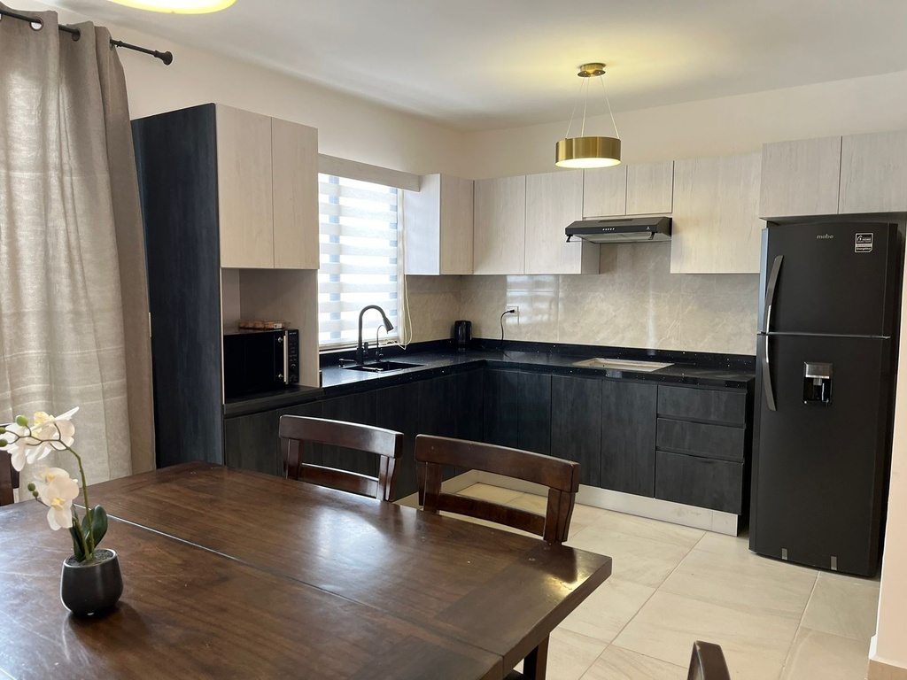 CASA EN RENTA SALTILLO SUR PRIVADAS LOS ALAMOS (AMUEBLADA)