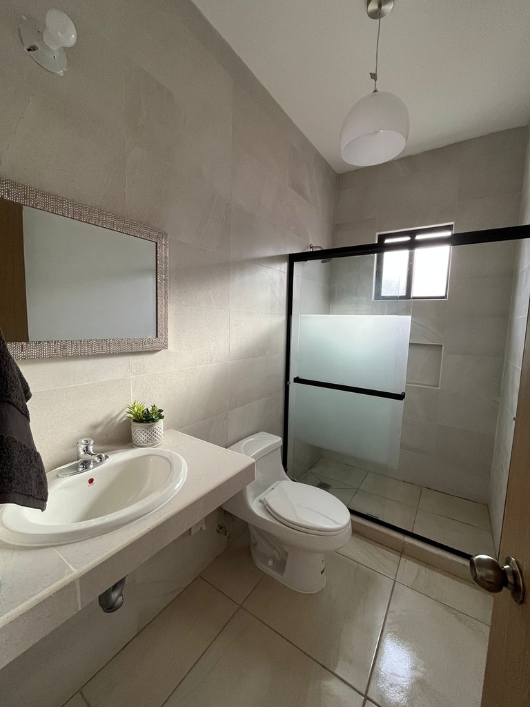CASA EN RENTA SALTILLO SUR PRIVADAS LOS ALAMOS (AMUEBLADA)