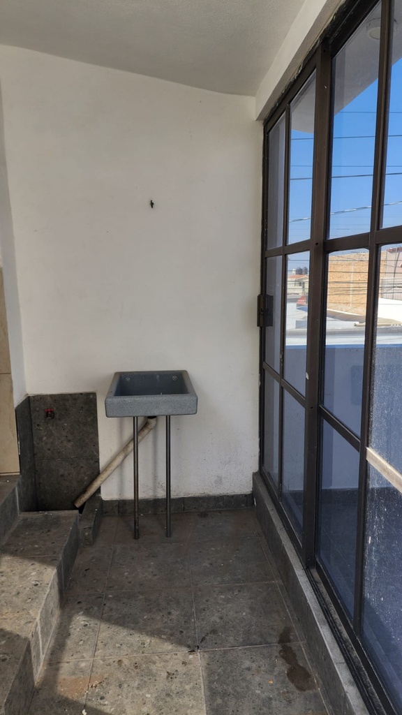 DEPARTAMENTO EN RENTA AL CENTRO DE SALTILLO EN COLONIA REPUBLICA ORIENTE