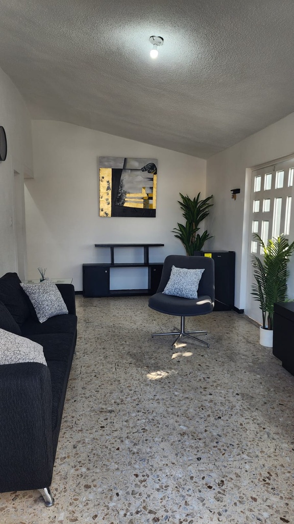 DEPARTAMENTO EN RENTA AL CENTRO DE SALTILLO EN COLONIA REPUBLICA ORIENTE