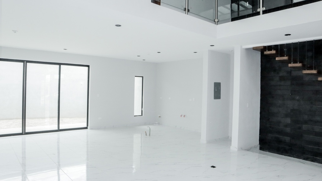 CASA EN VENTA EN FRACCIONAMIENTO RINCON DE LOS ENCINOS MODELO 3