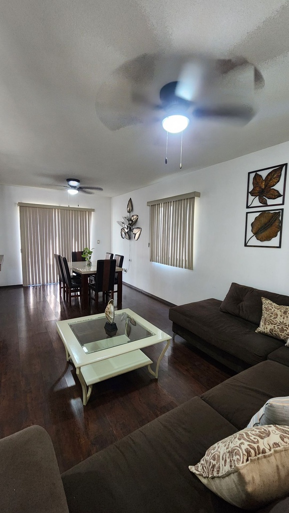 CASA EN RENTA AL NORTE DE SALTILLO RESIDENCIAL LAS MISIONES 3 AMUEBLADA 