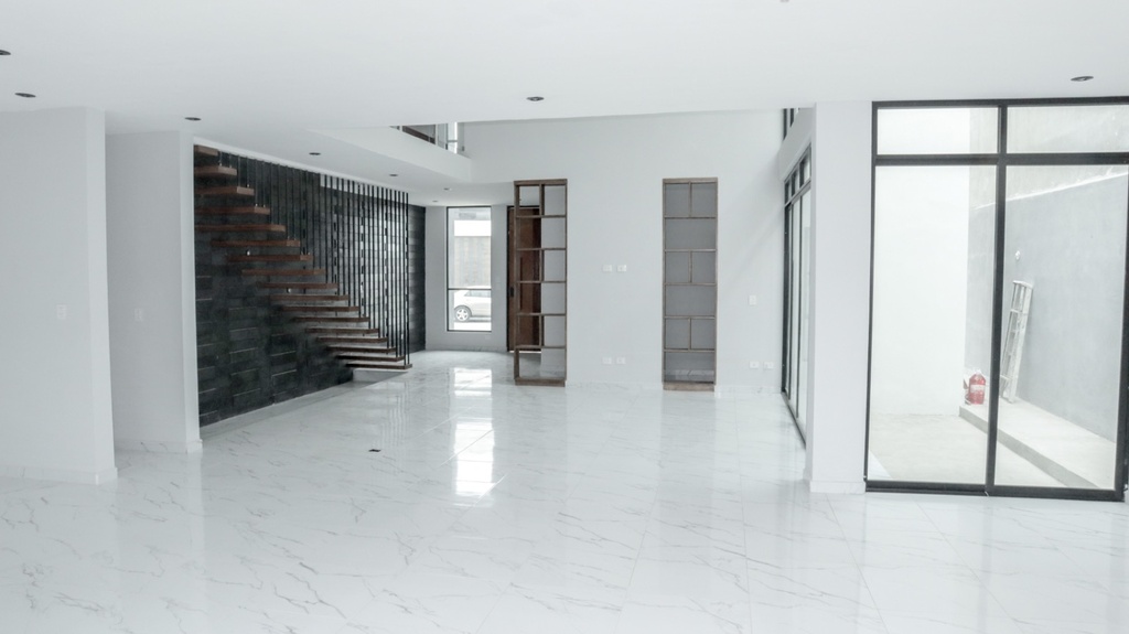 CASA EN VENTA EN FRACCIONAMIENTO RINCON DE LOS ENCINOS MODELO 3