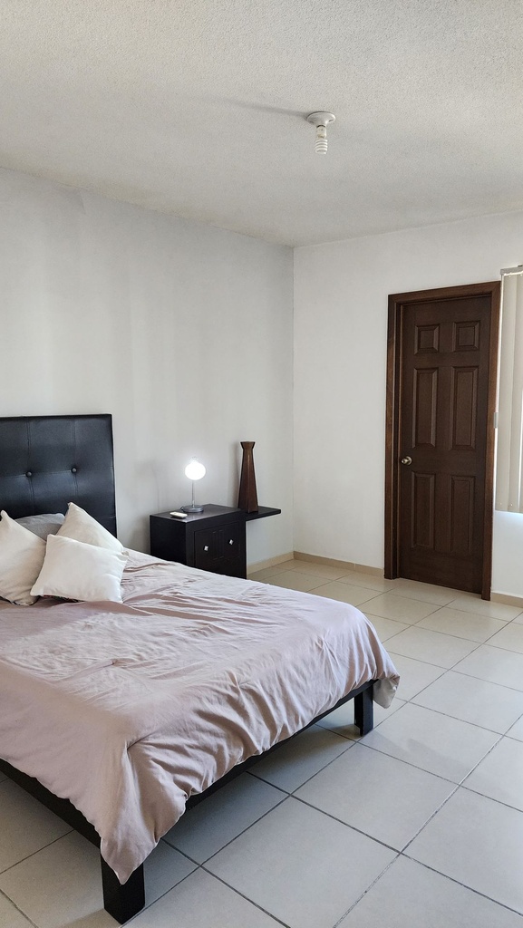 CASA EN RENTA AL NORTE DE SALTILLO RESIDENCIAL LAS MISIONES 3 AMUEBLADA 
