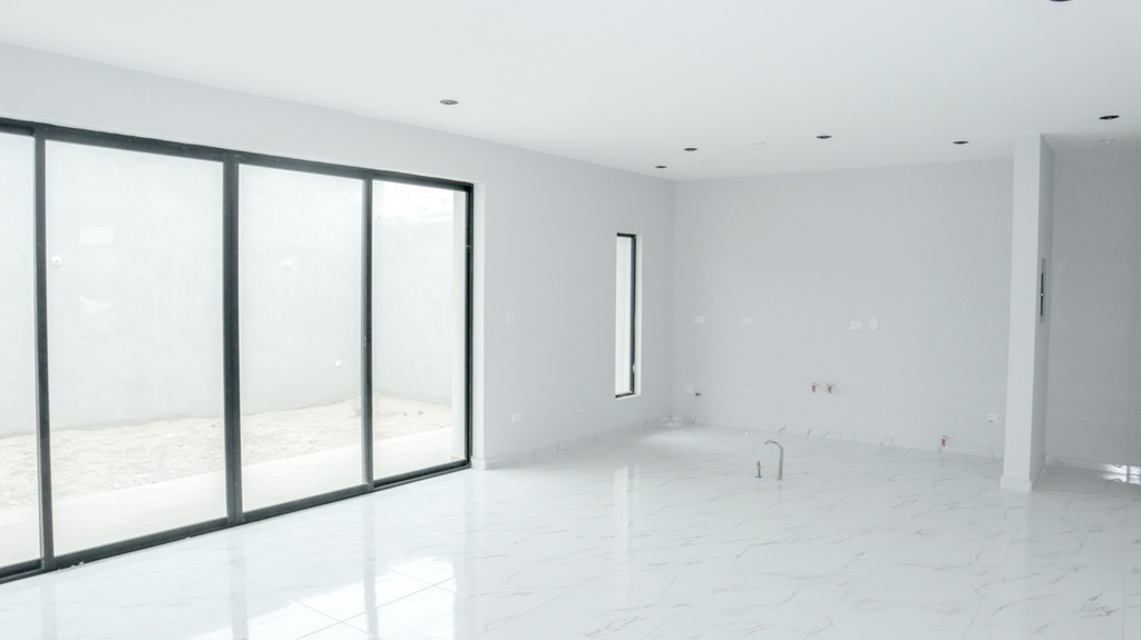CASA EN VENTA EN FRACCIONAMIENTO RINCON DE LOS ENCINOS MODELO 3