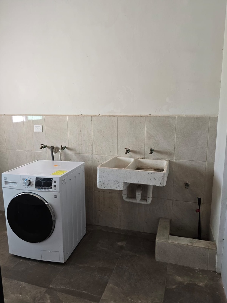 DEPARTAMENTO EN RENTA EN RAMOS ARIZPE COMPLETAMENTE AMUEBLADO Y EQUIPADO