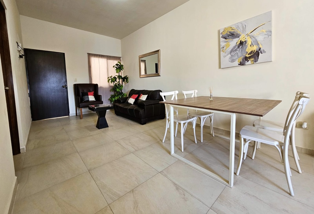 DEPARTAMENTO EN RENTA AL NORTE EN RESIDENCIAL LOS PINOS COMPLETAMENTE AMUEBLADO Y EQUIPADO 