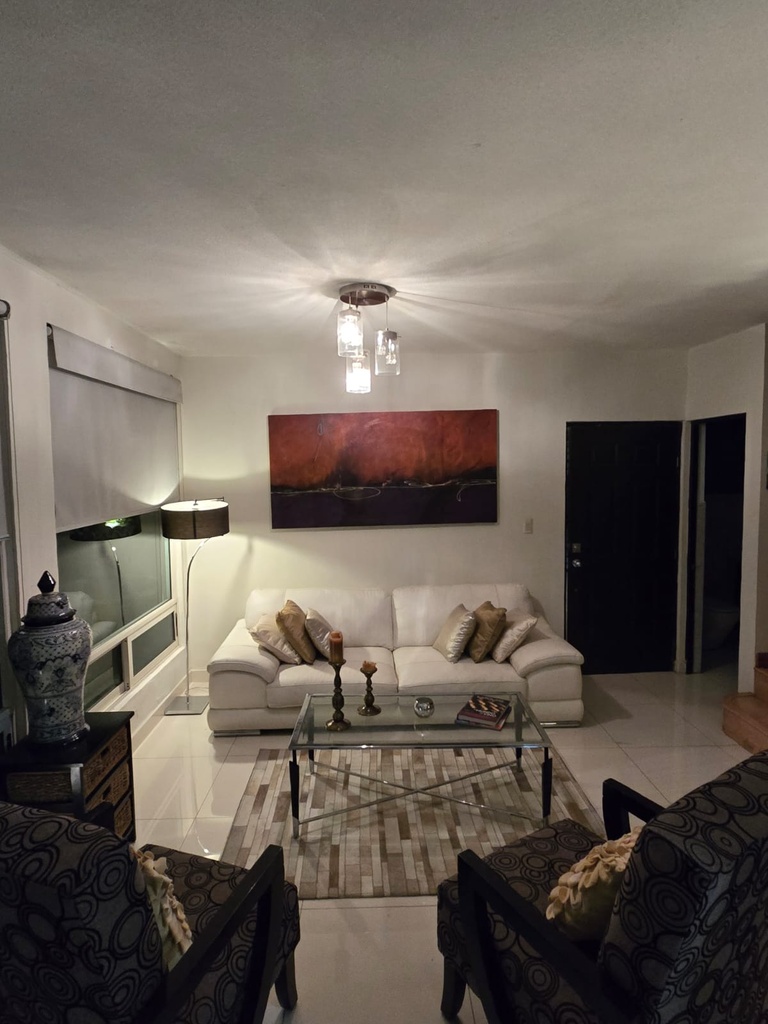 CASA EN RENTA AL PONIENTE EN FRACCIONAMIENTO CERRADO SANTA FE CACTUS COMPLETAMENTE AMUEBLADO Y EQUIPADO