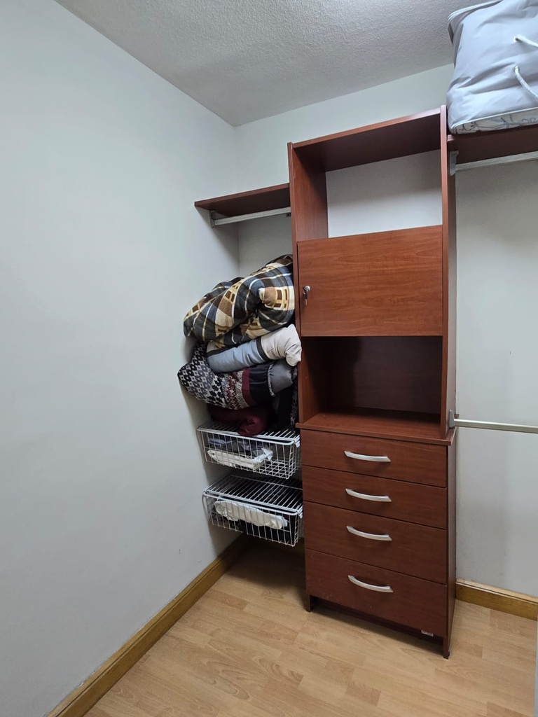 CASA EN RENTA AL PONIENTE EN FRACCIONAMIENTO CERRADO SANTA FE CACTUS COMPLETAMENTE AMUEBLADO Y EQUIPADO