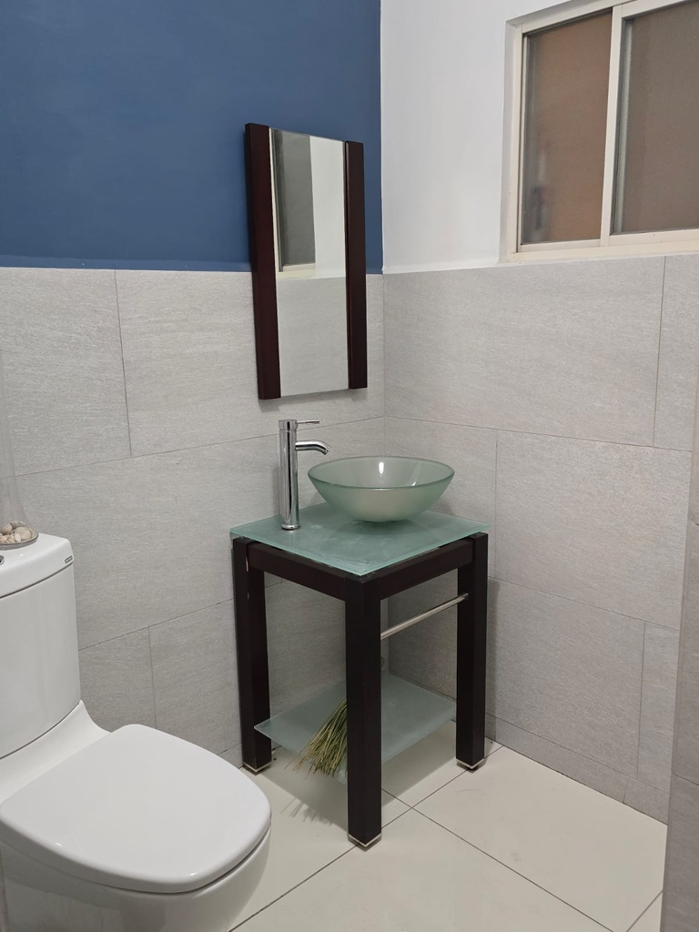 CASA EN RENTA AL PONIENTE EN FRACCIONAMIENTO CERRADO SANTA FE CACTUS COMPLETAMENTE AMUEBLADO Y EQUIPADO