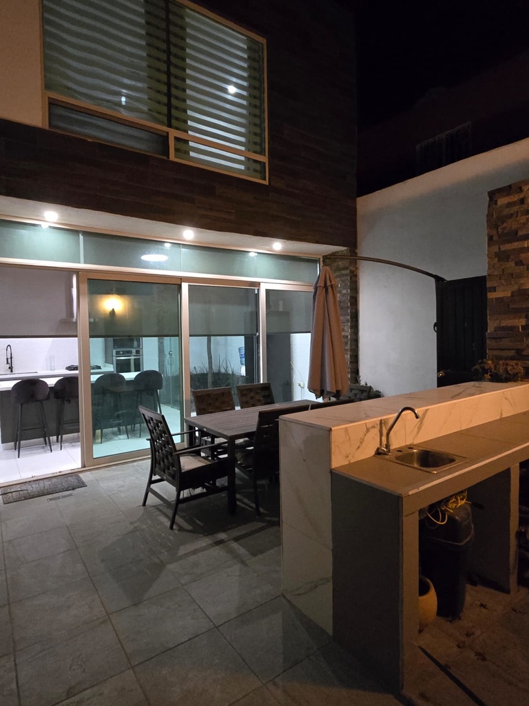 CASA EN RENTA AL PONIENTE EN FRACCIONAMIENTO CERRADO SANTA FE CACTUS COMPLETAMENTE AMUEBLADO Y EQUIPADO