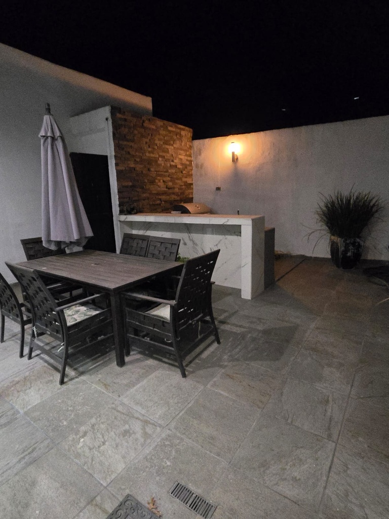 CASA EN RENTA AL PONIENTE EN FRACCIONAMIENTO CERRADO SANTA FE CACTUS COMPLETAMENTE AMUEBLADO Y EQUIPADO