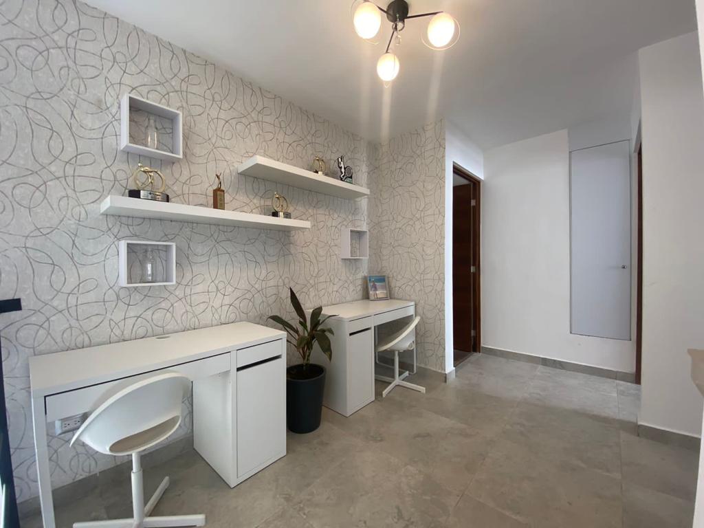 CASA EN FRACC. CAZADORES-LOMAS DE LOURDES