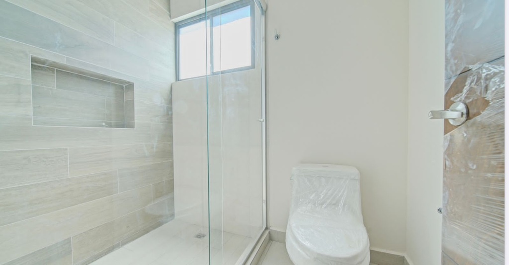 CASA EN VENTA AL NORTE DE SALTILLO EN FRACCIONAMIENTO PRIVANZAS DEL CAMPESTRE ACACIA M5L12 (PROYECTO ENTREGABLE EL 24 DE AGOSTO)