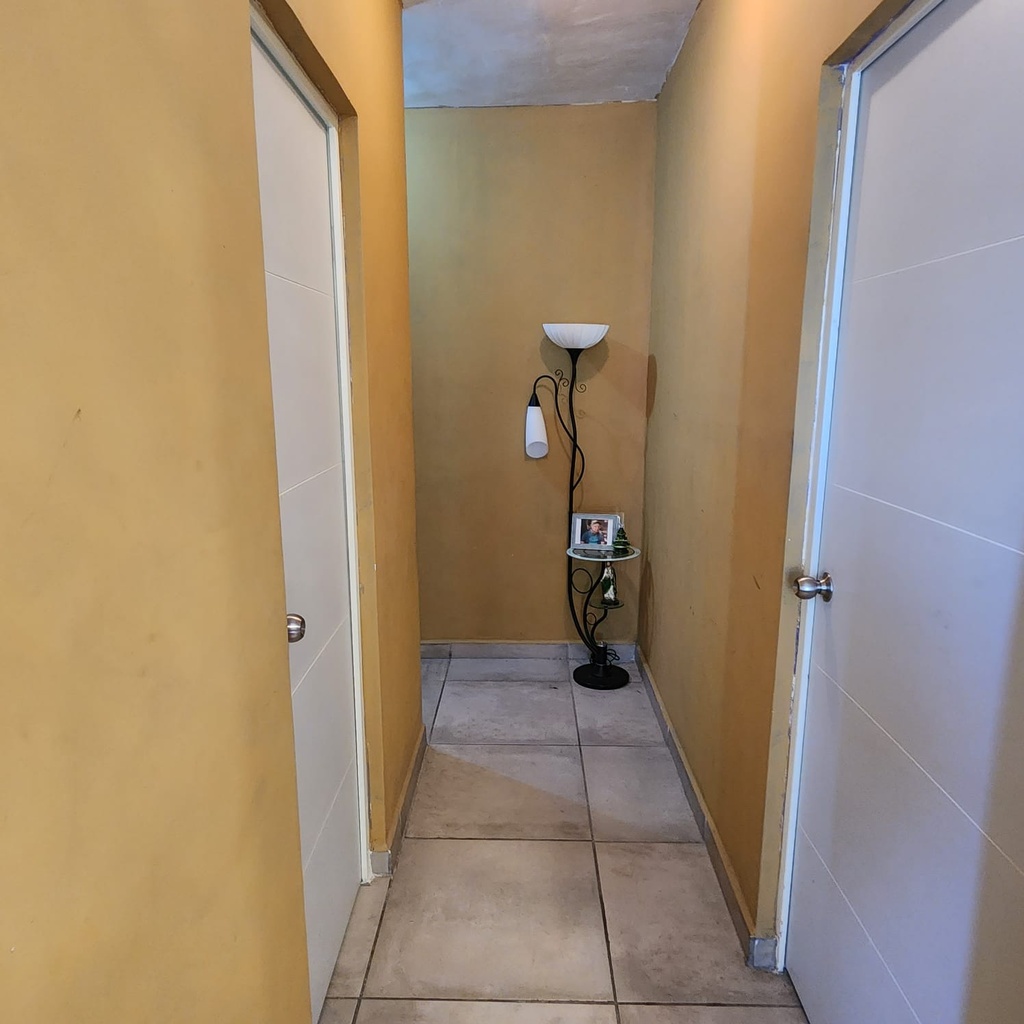 CASA EN RENTA COMPLETAMENTE AMUEBLADA Y EQUIPADA EN VALLE DEL ORIENTE