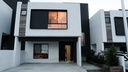 CASA EN VENTA AL SUR DE SALTILLO EN FRACCIONAMIENTO CAZADORES EN LOMAS DE LOURDES MODELO B CON ROOF GARDEN