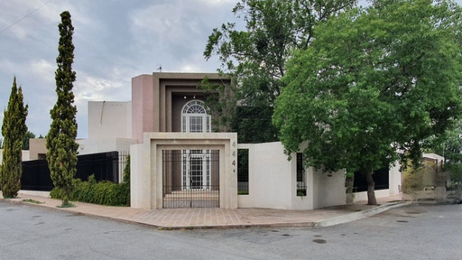 HERMOSA RESIDENCIA AL NORTE EN COLONIA DOCTORES 